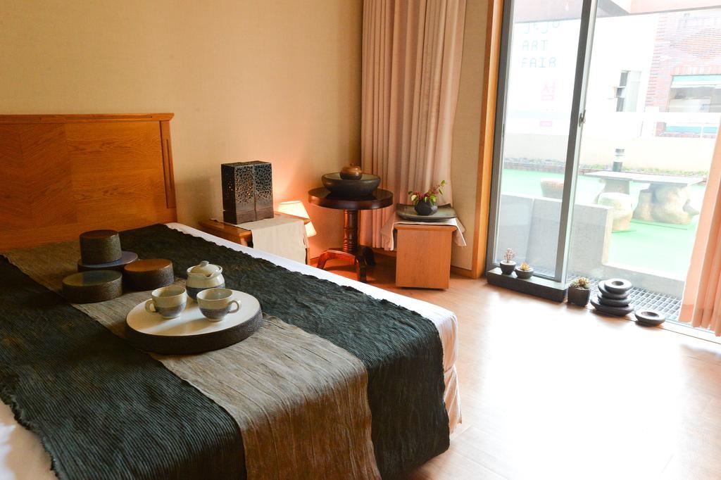 Daedong Hotel Jeju Værelse billede