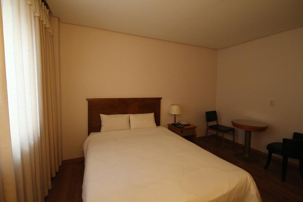 Daedong Hotel Jeju Eksteriør billede